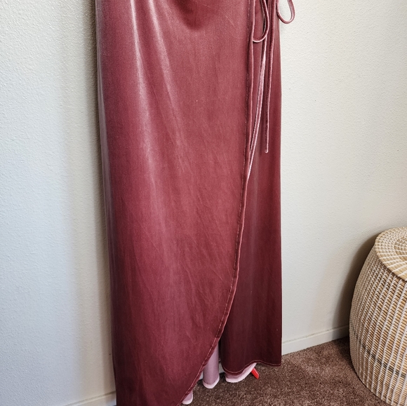 After Six Flutter Sleeve Velvet Wrap Maxi Dress With Pockets In Tawny Ro… - Picture 4 of 11